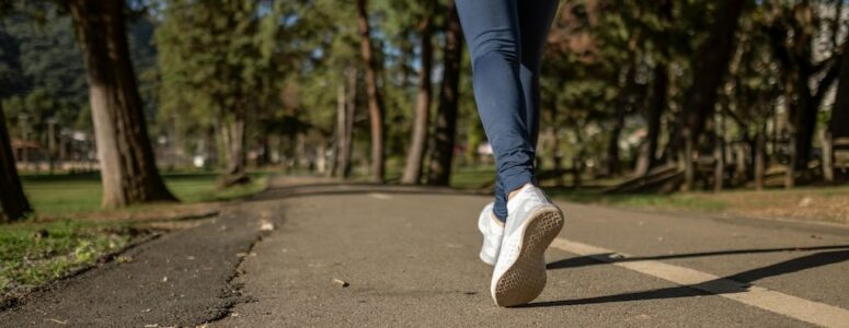 Close view of someone walking to earn money via StepBet.