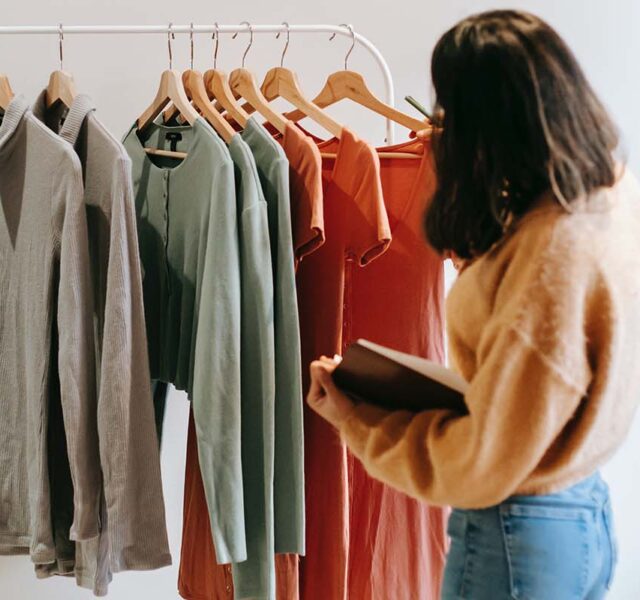 Becoming a Personal Shopper [Ideas to Help You Get Started!]