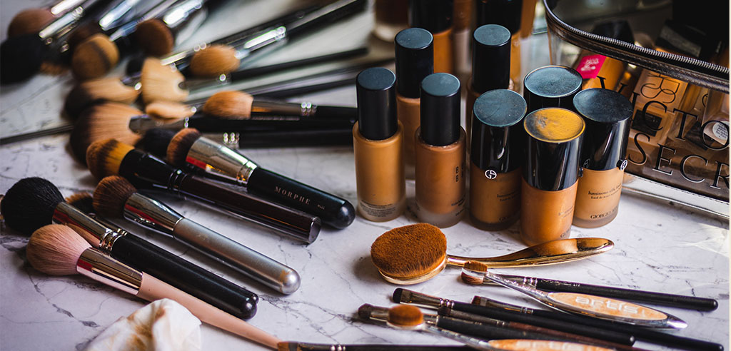 makeup artist's makeup kit