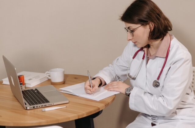 Freelance medical wrier drafting a blog posts for a pharmaceutical company.