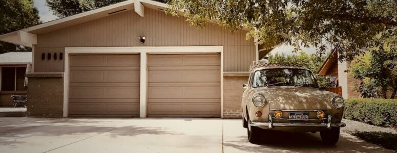 Exterior view of a garage being used to store items for people on Neighbor.